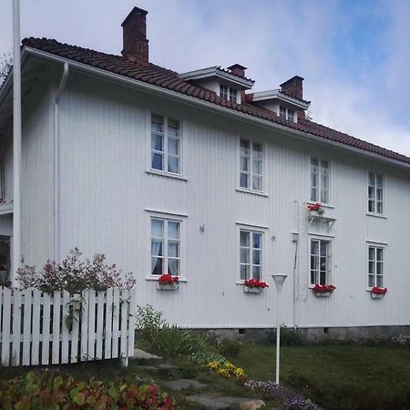 Bed and Breakfast Kyykerin Kartano à Outokumpu Extérieur photo